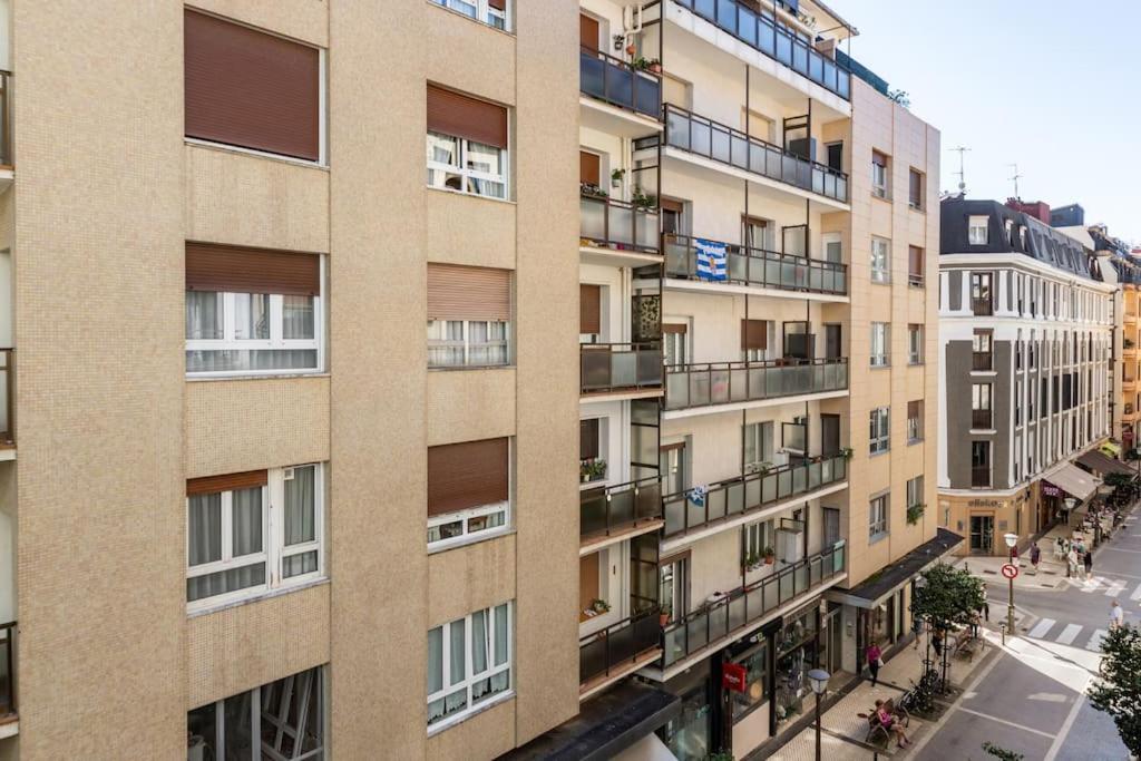 Terraza Playa Y Calle Peatonal Ess03377 San Sebastián Esterno foto